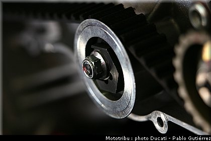 ducati_1198_sbk_2009_056.jpg