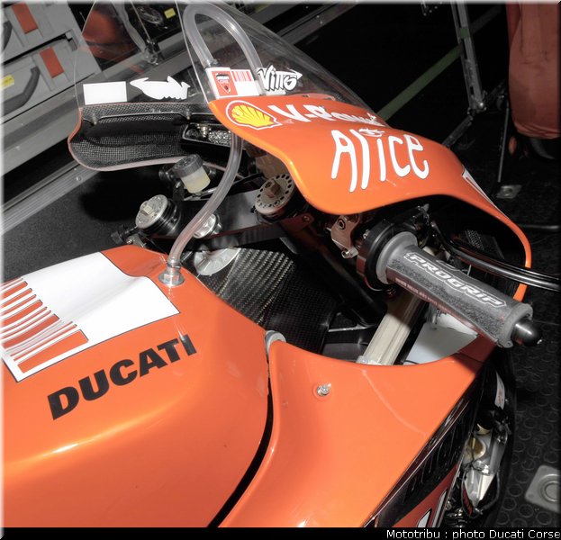 ducati_gp9_2009_007