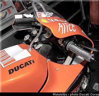 ducati_gp9_2009_007.jpg