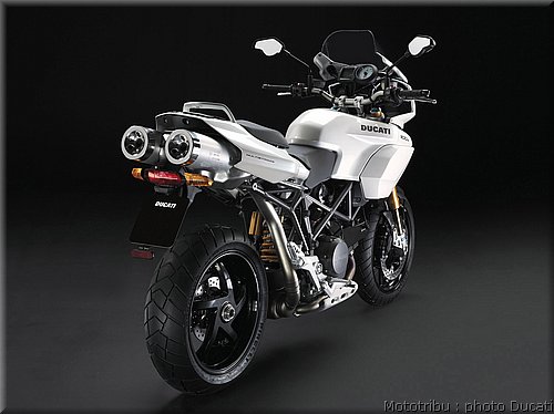 ducati_multistrada_2009_3.jpg