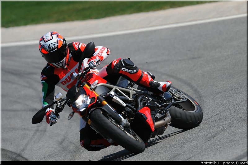 ducati_streetfighter2009_002