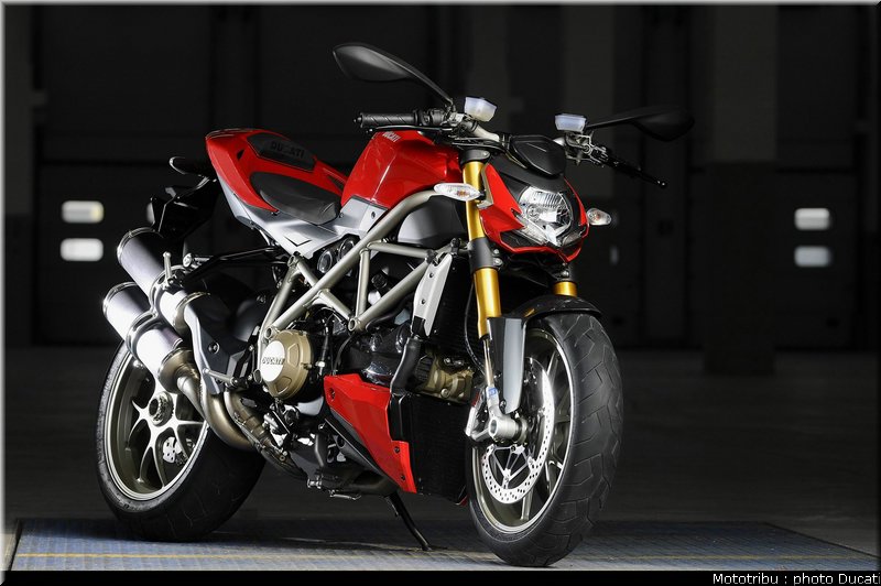 ducati_streetfighter2009_021