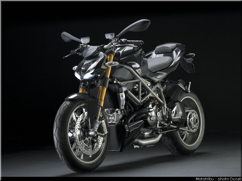 ducati_streetfighter2009_036