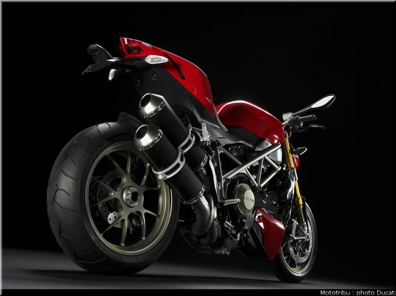 ducati_streetfighter2009_040