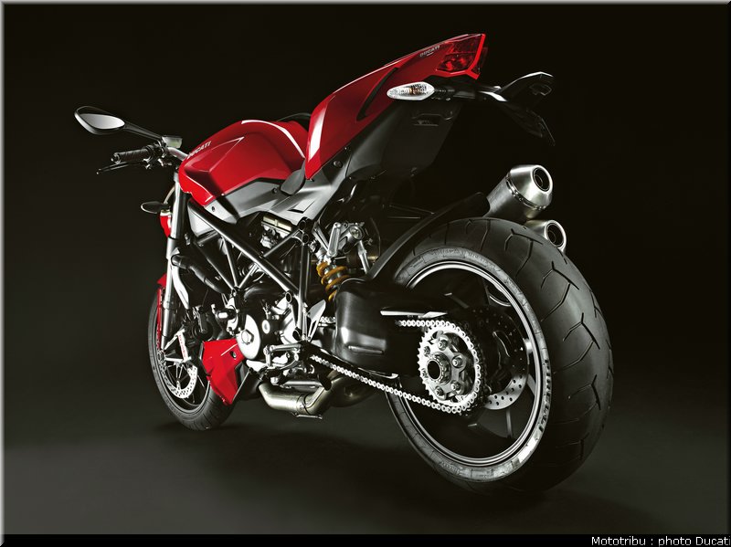 ducati_streetfighter2009_043