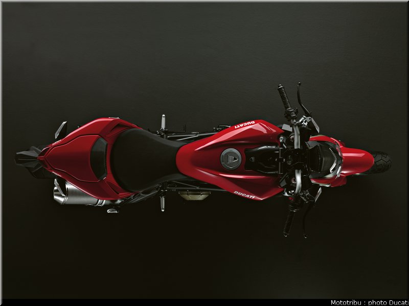 ducati_streetfighter2009_045