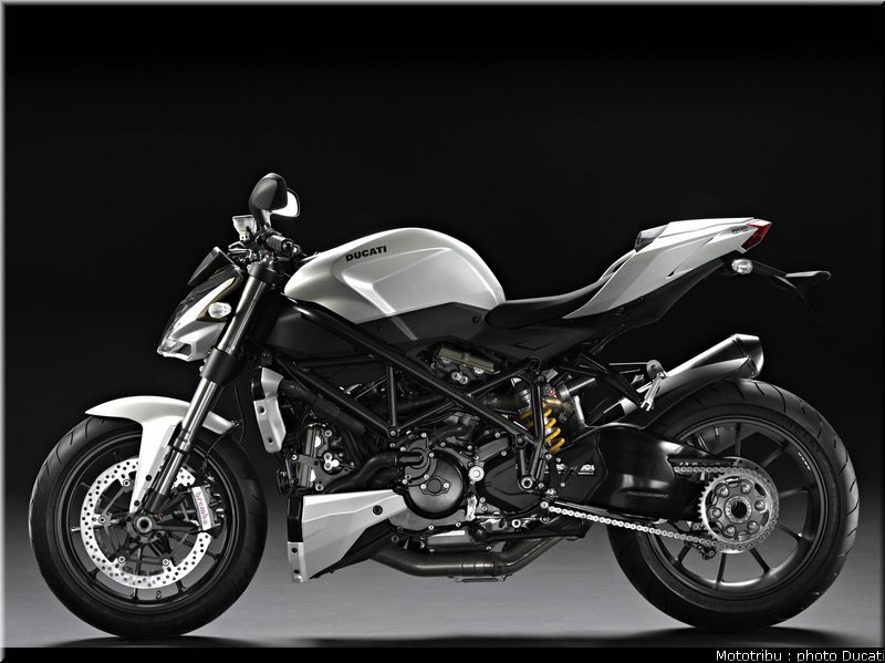ducati_streetfighter2009_046