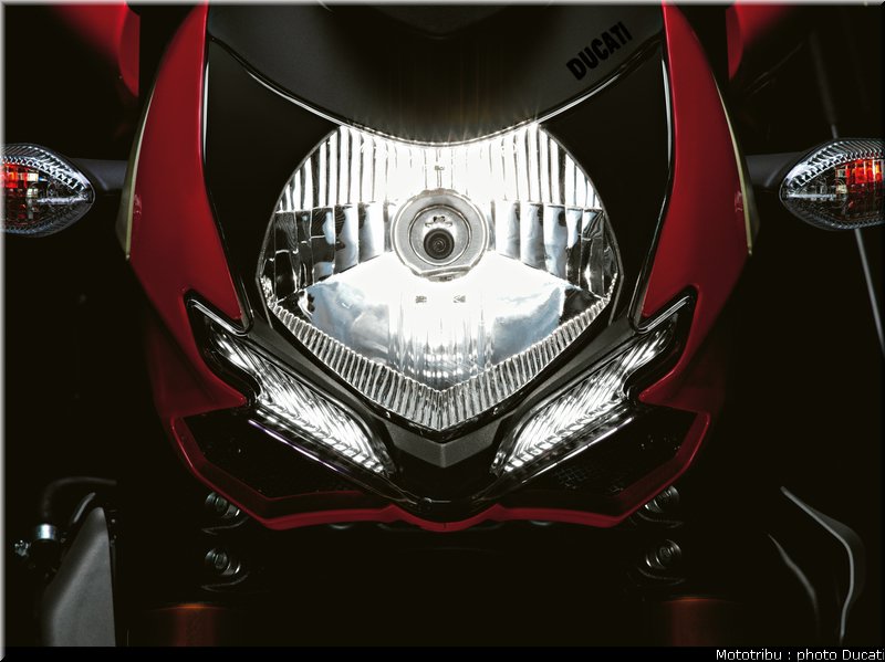 ducati_streetfighter2009_052