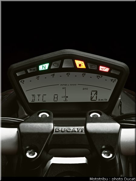 ducati_streetfighter2009_055