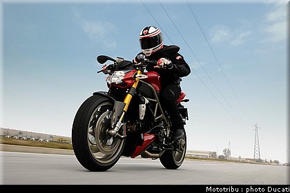 ducati_streetfighter2009_009.jpg