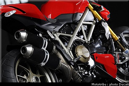 ducati_streetfighter2009_026.jpg