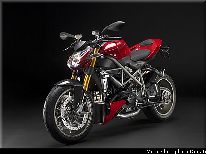 ducati_streetfighter2009_033.jpg