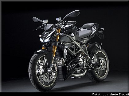 ducati_streetfighter2009_036.jpg