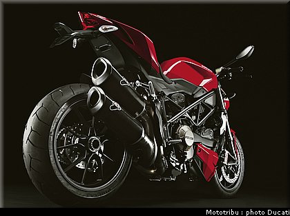ducati_streetfighter2009_038.jpg