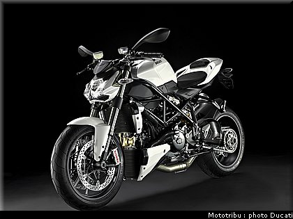ducati_streetfighter2009_047.jpg