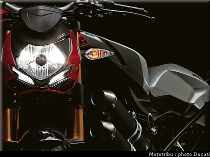 ducati_streetfighter2009_051.jpg
