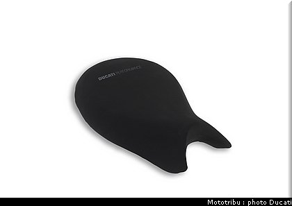 ducati_streetfighter2009_067.jpg