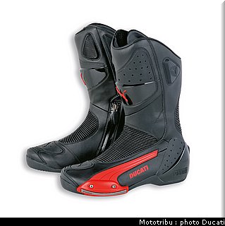 ducati_streetfighter2009_076.jpg