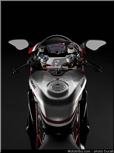 ducati_1198r_corse_se_2010_5