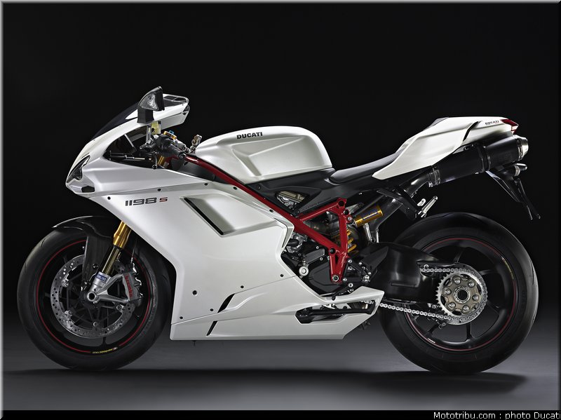 ducati_1198s_2010_1
