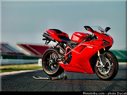 ducati_1198_2010.jpg