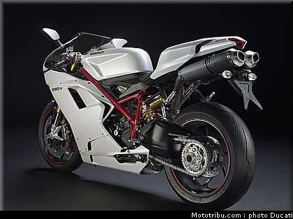 ducati_1198s_2010_2.jpg