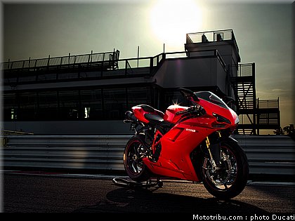 ducati_1198s_2010_7.jpg