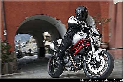 ducati_796_2010_005.jpg
