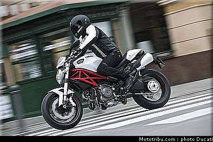 ducati_796_2010_010.jpg