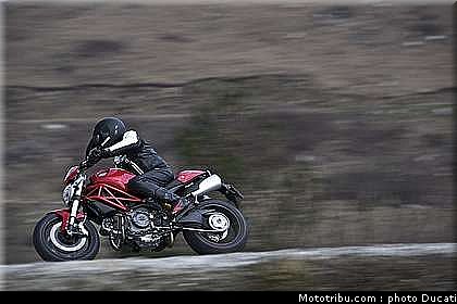 ducati_796_2010_013.jpg