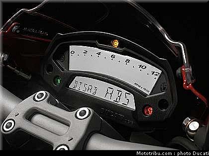 ducati_796_2010_052.jpg