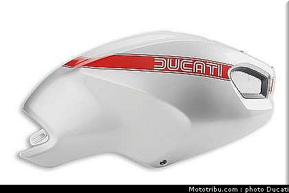 ducati_796_2010_072.jpg