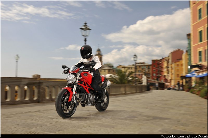 ducati_796_2010_003
