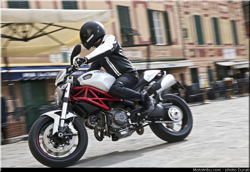 ducati_796_2010_006