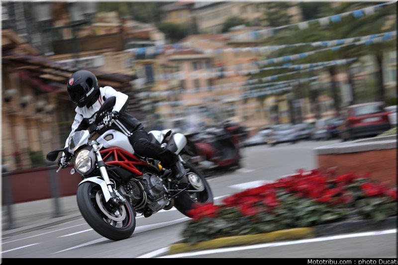 ducati_796_2010_008