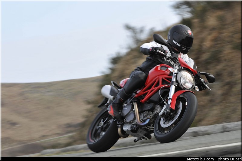 ducati_796_2010_011