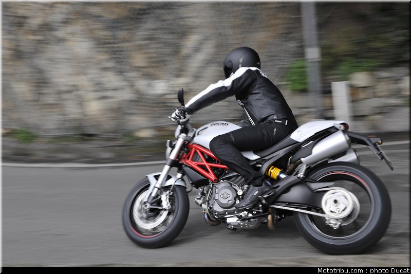 ducati_796_2010_019