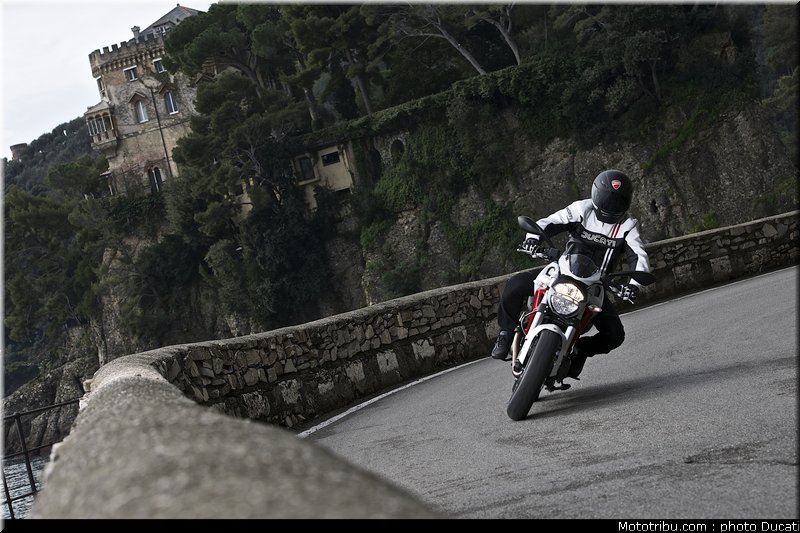 ducati_796_2010_022
