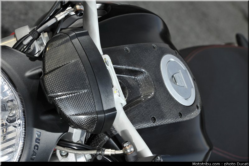 ducati_796_2010_040