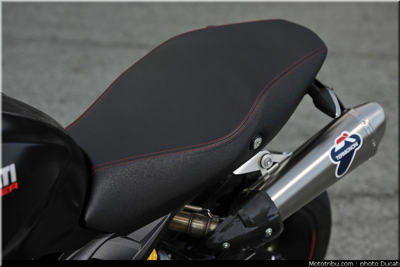 ducati_796_2010_042