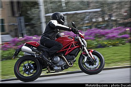 ducati_796_2010_007.jpg