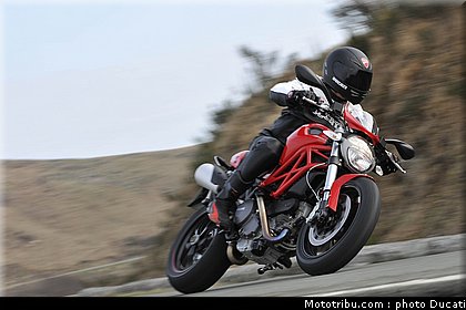 ducati_796_2010_011.jpg