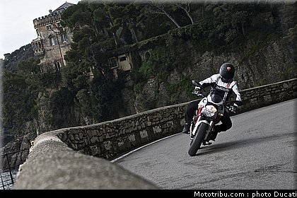 ducati_796_2010_022.jpg