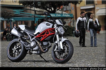 ducati_796_2010_028.jpg