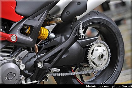 ducati_796_2010_037.jpg
