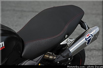 ducati_796_2010_042.jpg