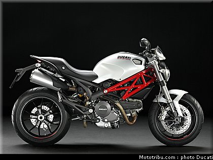 ducati_796_2010_045.jpg