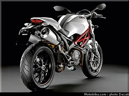 ducati_796_2010_047.jpg
