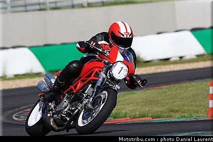 ducati_sud_belgio_1_2_2010.jpg