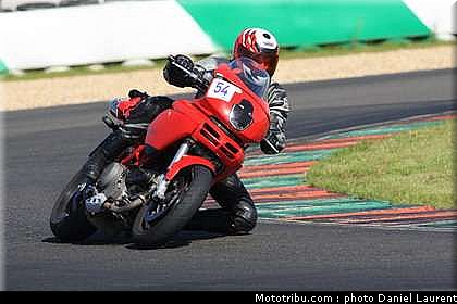 ducati_sud_belgio_54_1_2010.jpg